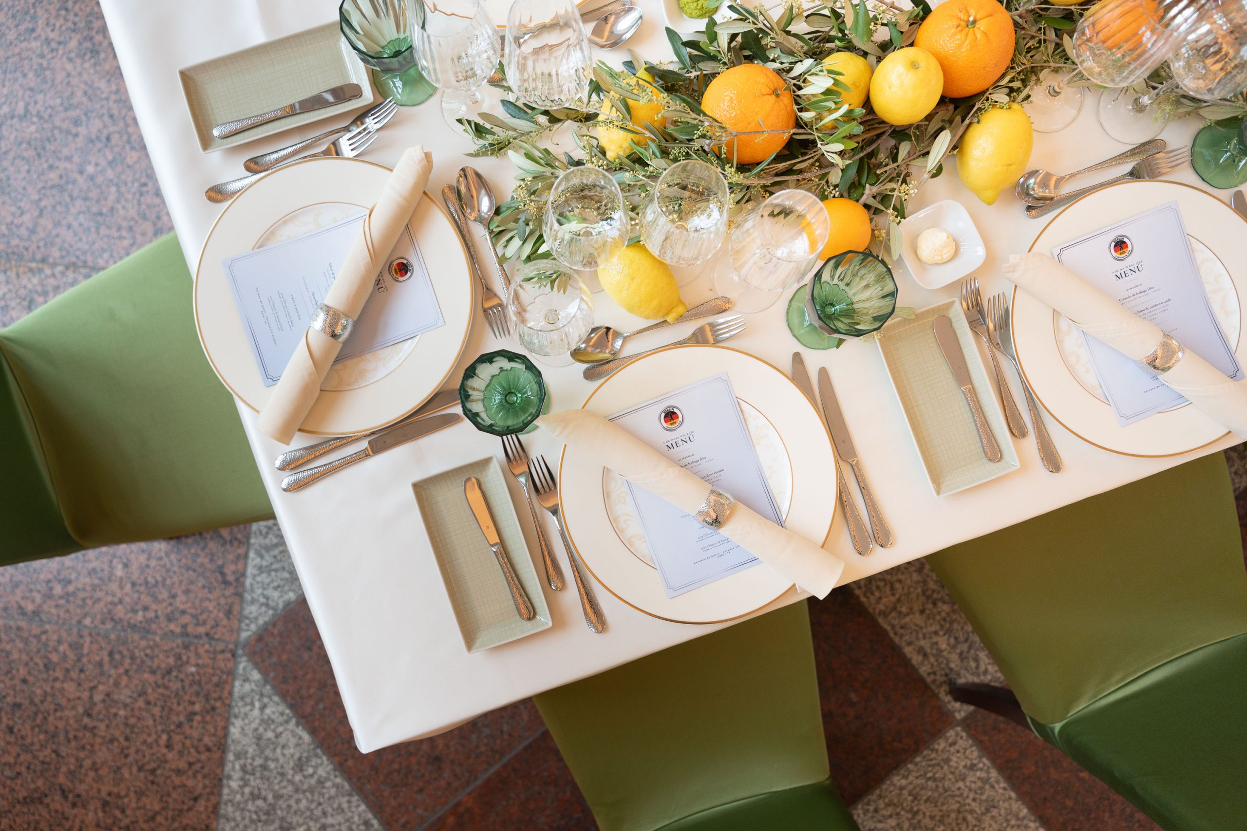 Catering Hoflieferanten Berlin Grosse Orangerie Tischdekoration