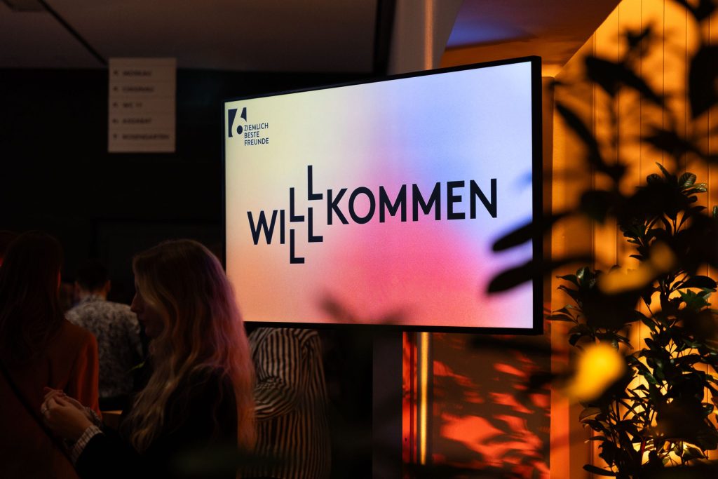 Hoflieferanten Berlin Catering Erfolgreiche Projektleitung- Empfang